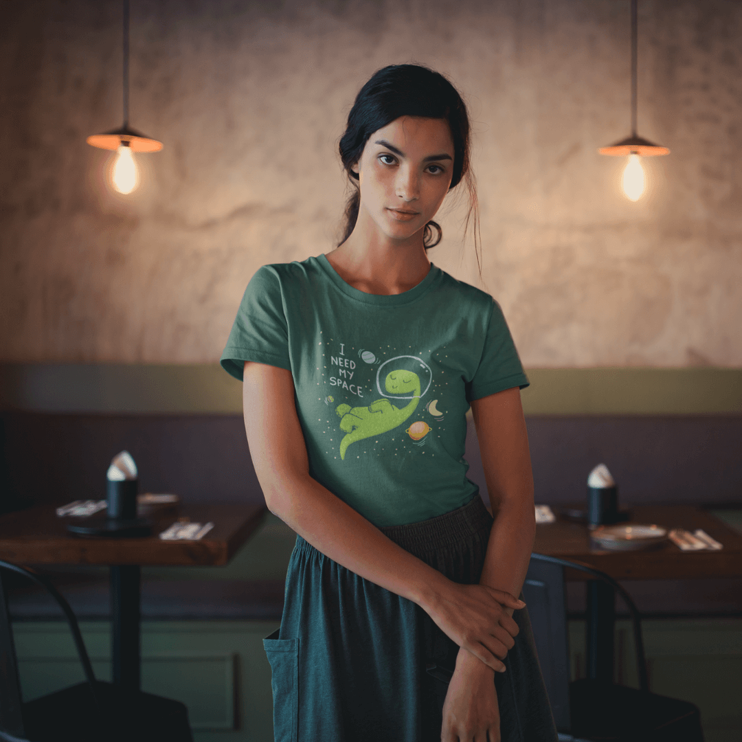 I need more space -  Women's T-shirt